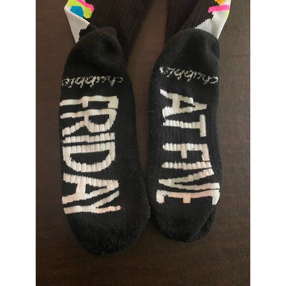 Chubbies Macaw Retro 80s 90s Graphic Black Blue Pink Friday At Five Crew Socks - Picture 2 of 4